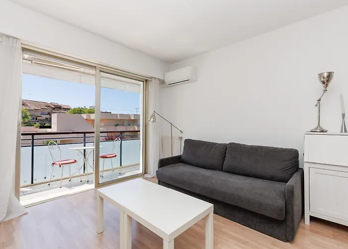 Malte-entree Cap D'antibes, Perle Confort - Rare Appartement Antibes